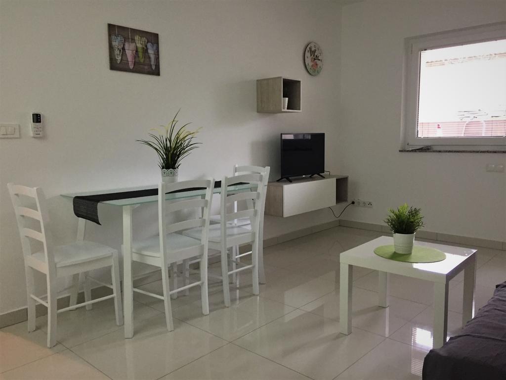 Apartmani Orhideja 拉布 外观 照片